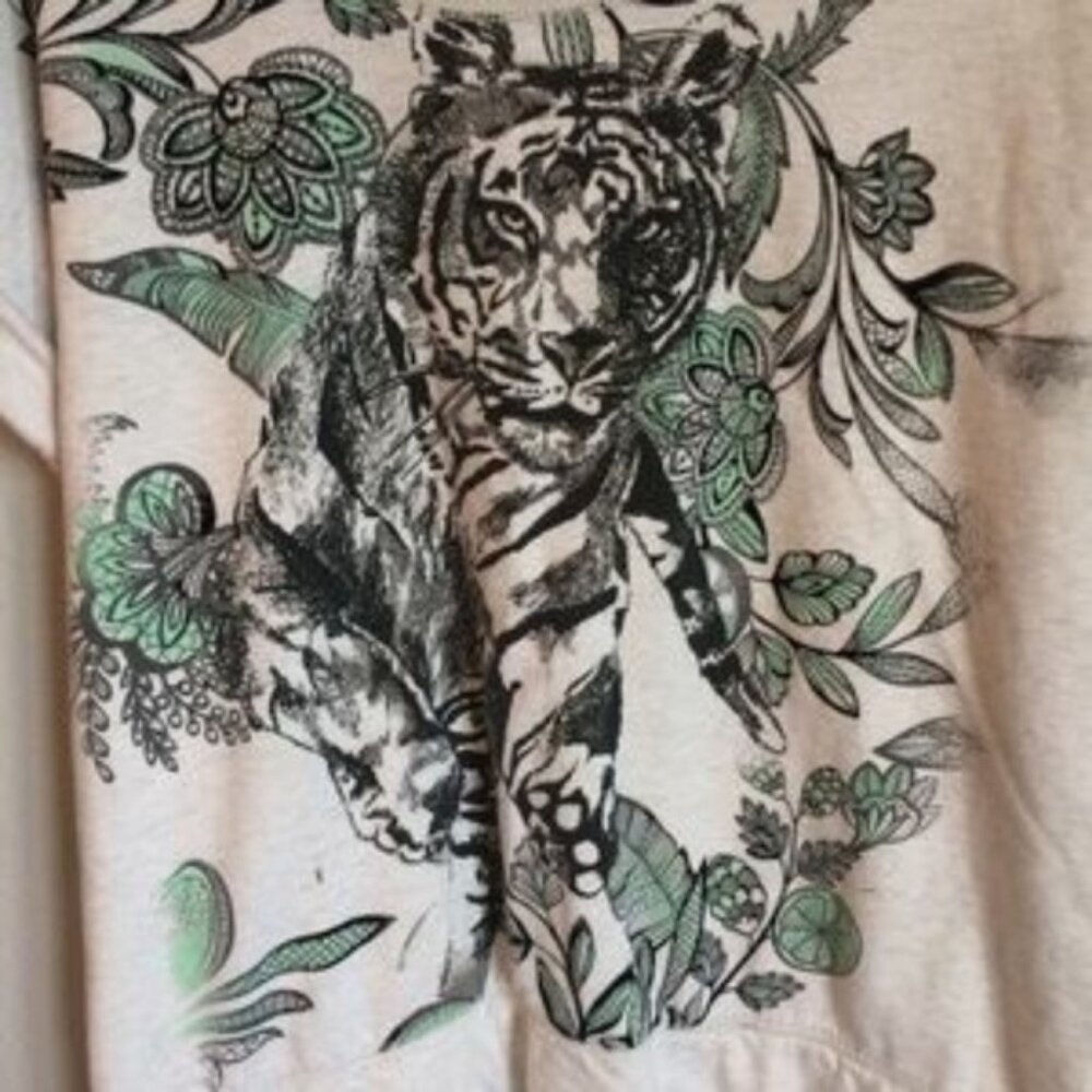 Style & Co. Petite Women's Lion Essential Sweatshirt Short Rolled Sleeves PM - Picture 2 of 4